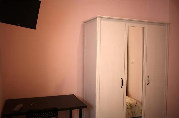 The House 3*